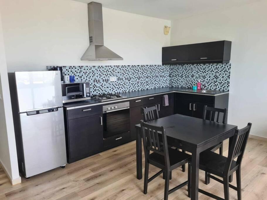 Appartement F2 Ninirei パペーテ エクステリア 写真